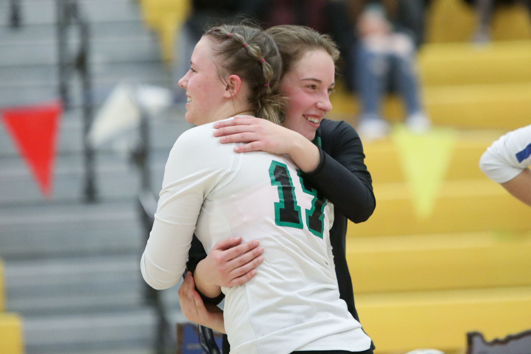 Sweet Home vs. Valley Catholic Volleyball Championship